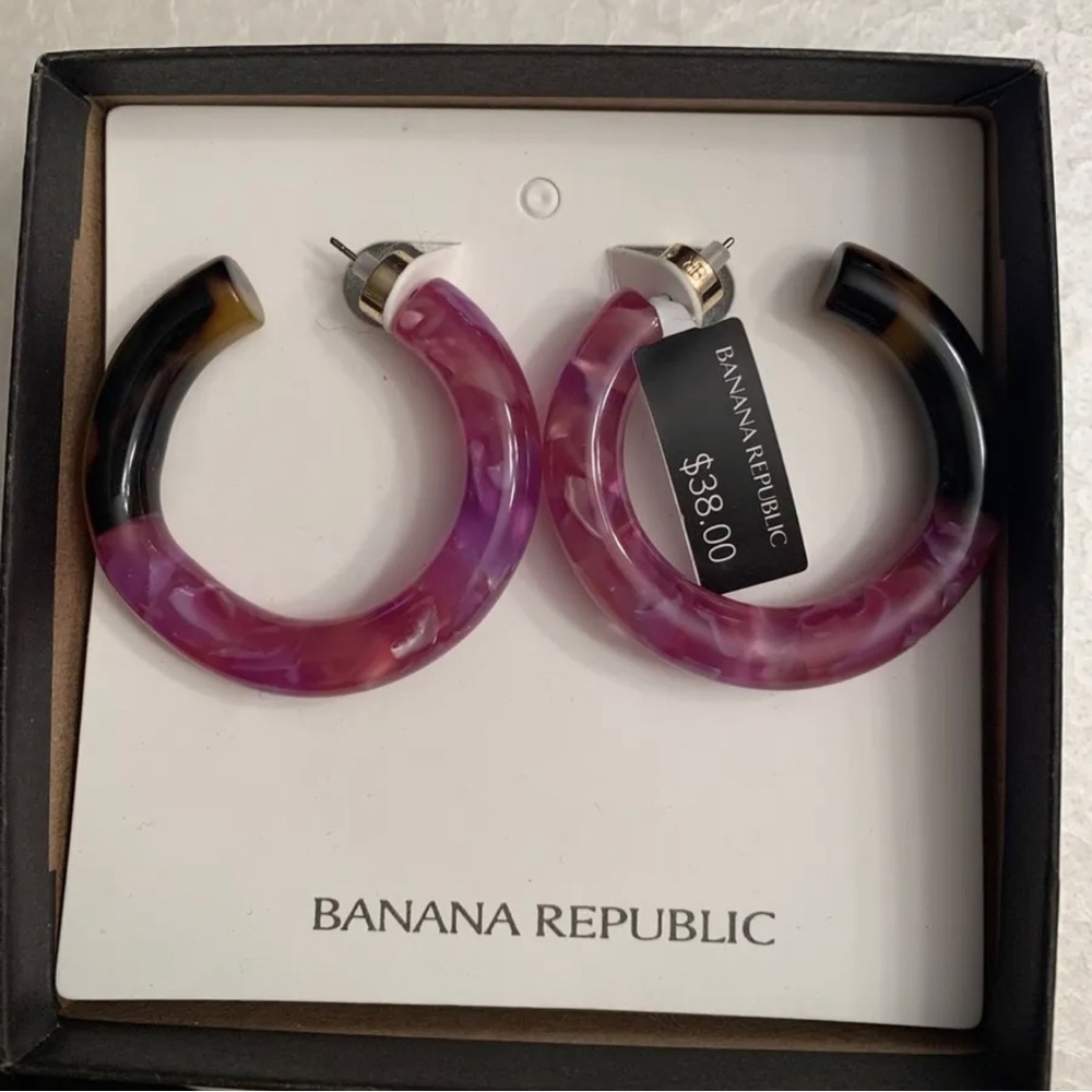 Banana Republic Pink Leopard Hoop Resin Earring NWT.